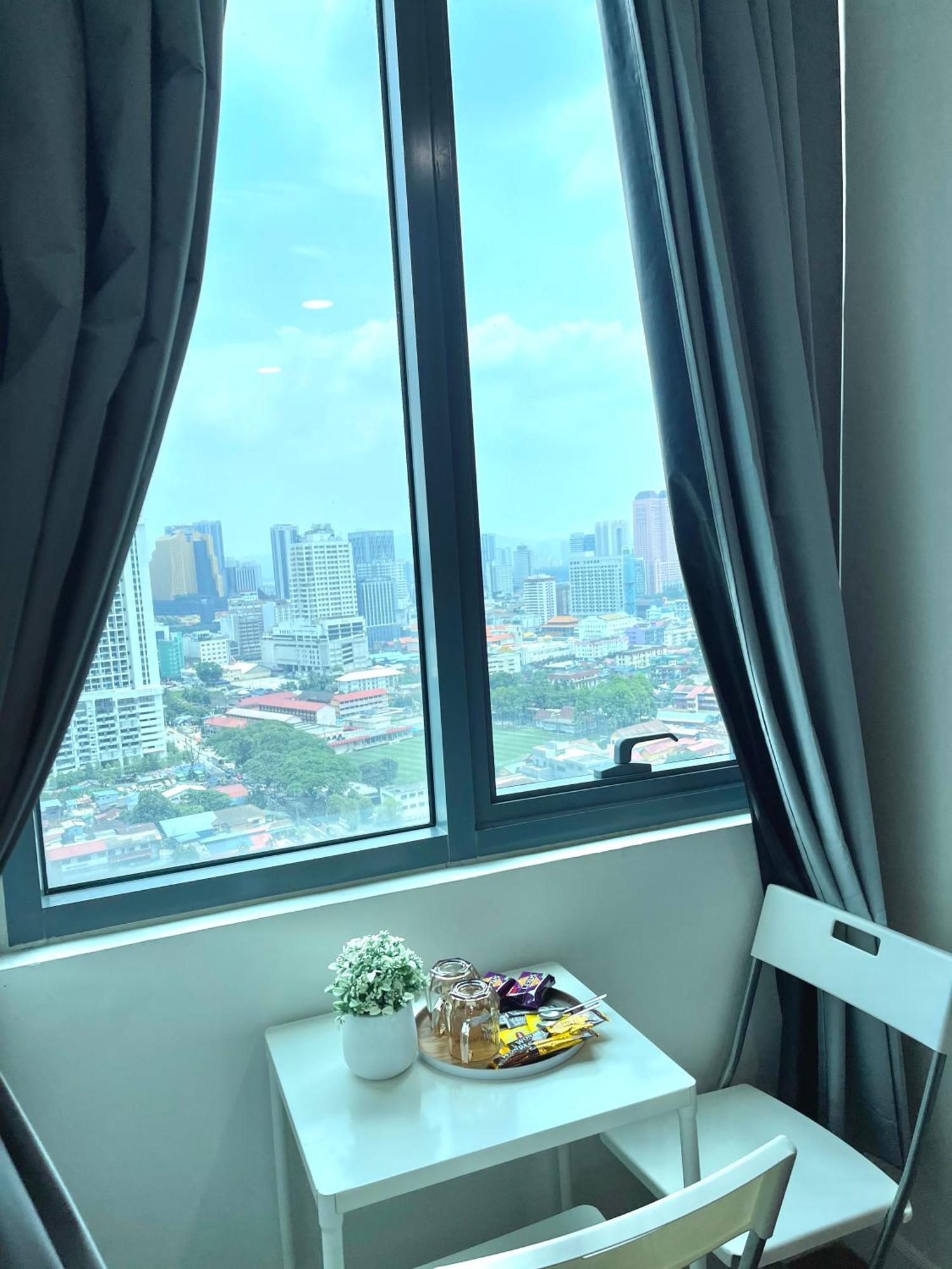 Summer Suites Klcc By Impexia Kuala Lumpur Extérieur photo