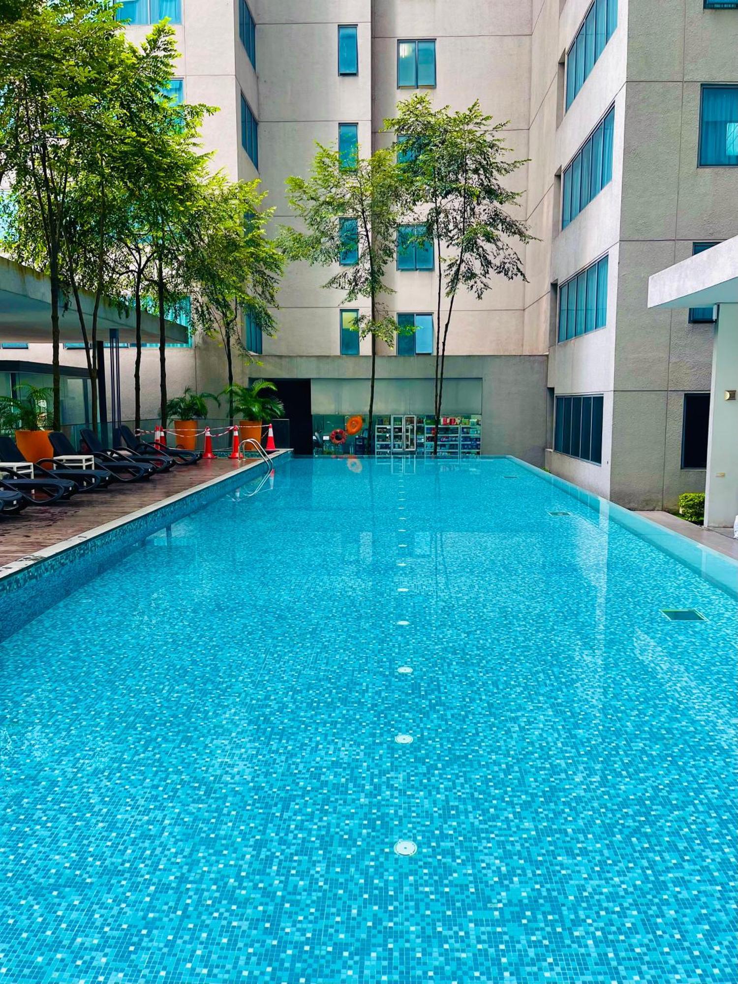 Summer Suites Klcc By Impexia Kuala Lumpur Extérieur photo